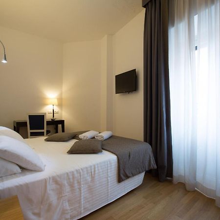 Floris Hotel Rome Room photo